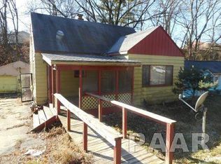 224 Maywood Ave, Creve Coeur, IL 61610
