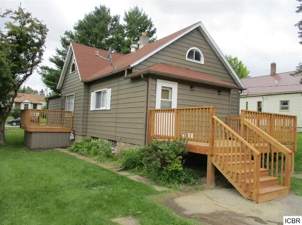 206 Gayley Ave, Coleraine, MN 55722