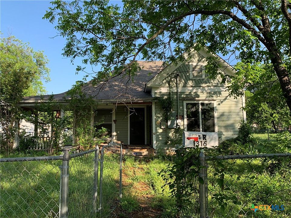 1st image of 1316 Brady Ave
