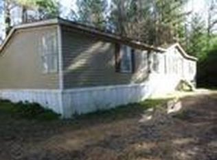 37 Price Ln, Collins, MS 39428