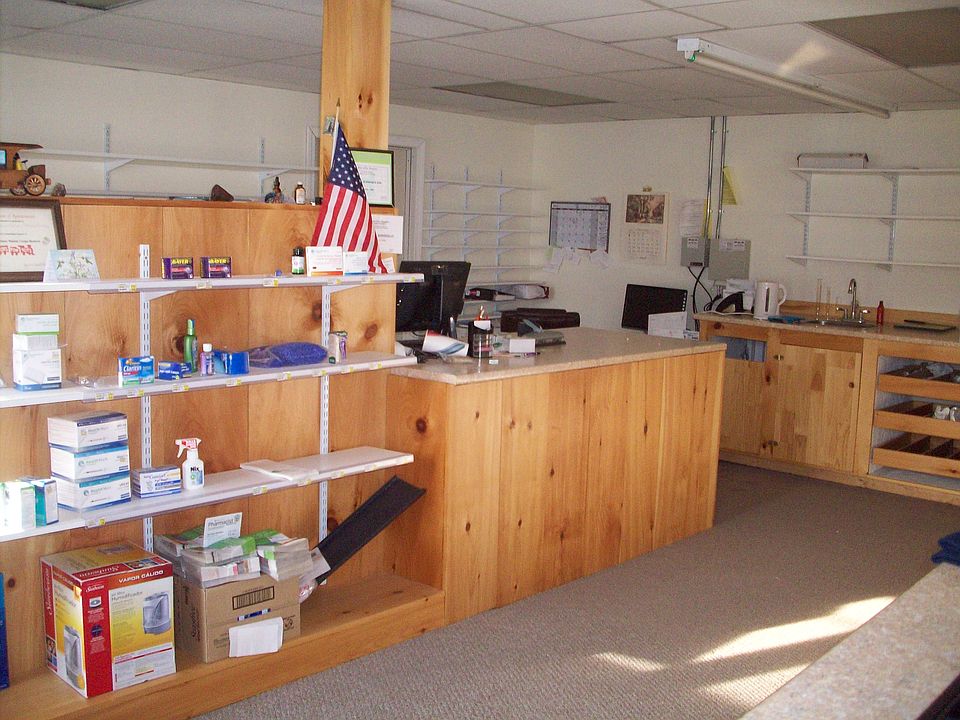 2nd image of 21 N Main St
