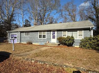95 Tashmoo Ave, Tisbury, MA 02568