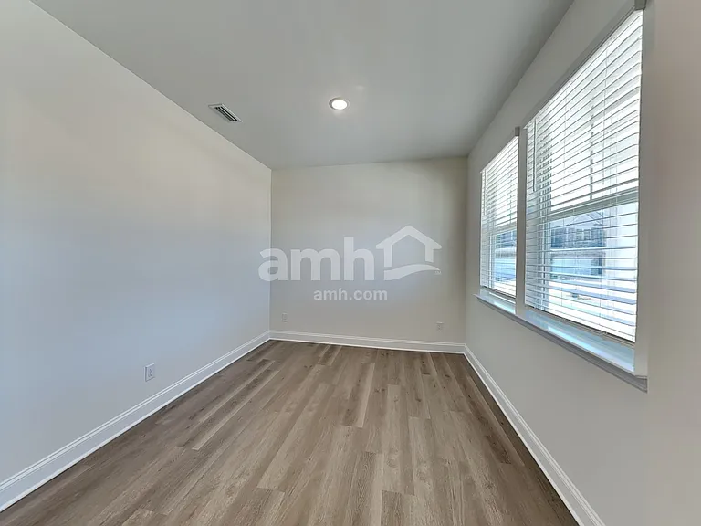 3472 Lincoln Heights Ln — Photo 6