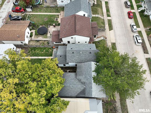 3rd image of 313 W 6th St