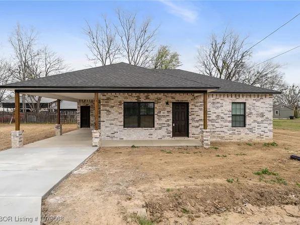 803 S Ada St, Muldrow, OK 74948