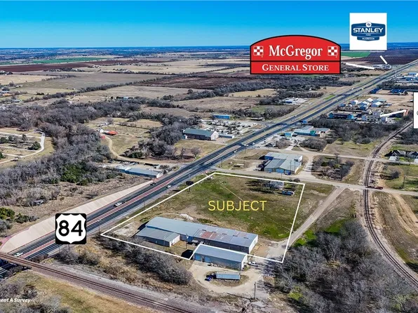 110 W 1st St, Mc Gregor, TX 76657