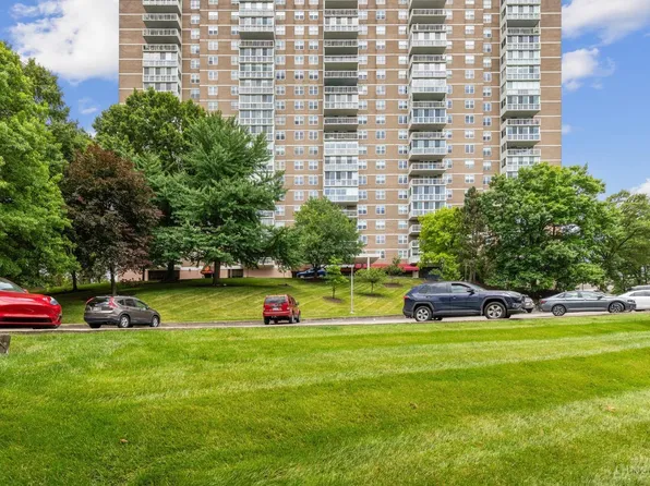 2444 Madison Rd Unit 1007, Cincinnati, OH 45208