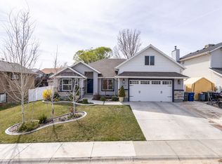 233 Cottonwood Dr, Elko, NV 89801