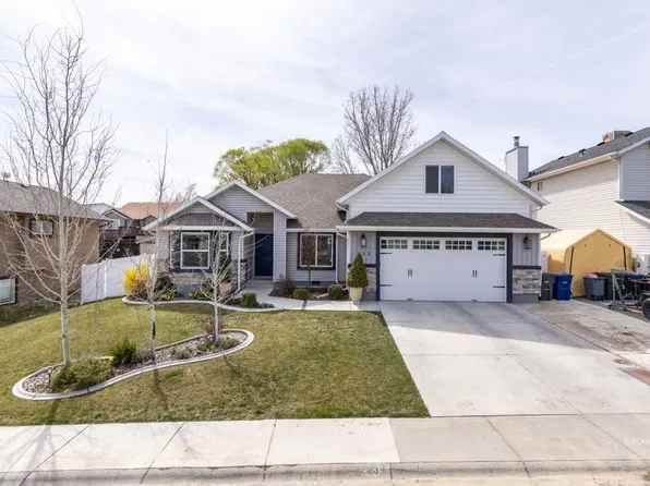 233 Cottonwood Dr, Elko, NV 89801