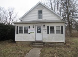 1107 National Rd, Cambridge City, IN 47327