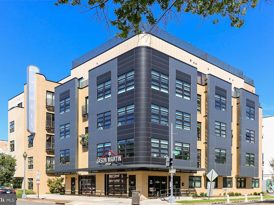 1111 Orren St NE #101
