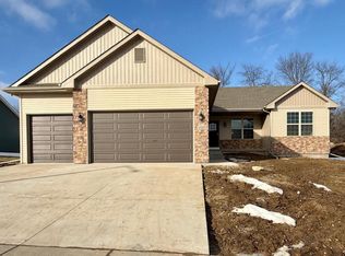 1022 Journey Hills Rd, Milton, WI 53563