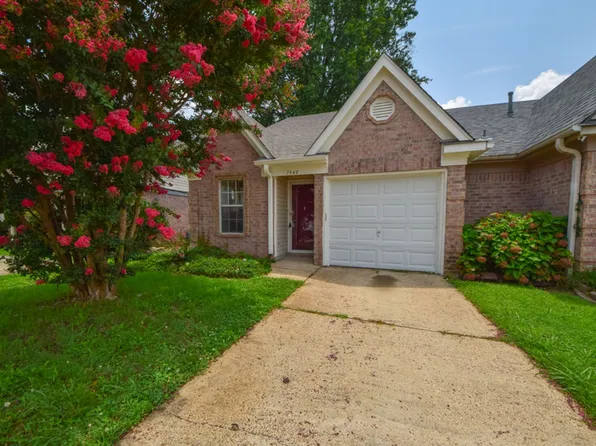 7949 Marsha Woods Dr, Memphis, TN 38125