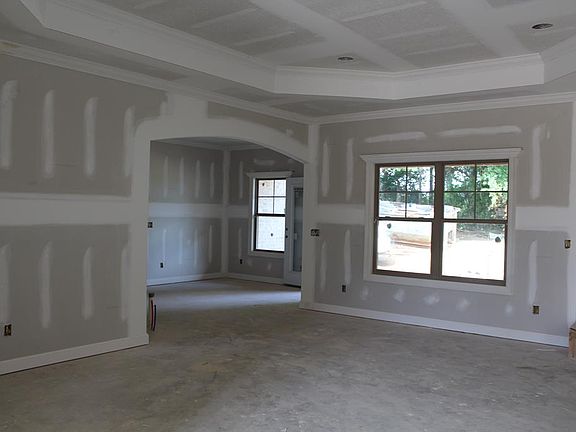 5th image of 209 Southern Winds Dr