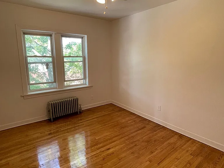 7223 S Kimbark Ave #305 — Photo 3