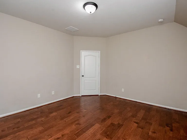6034 Gracys Landing Ln — Photo 36