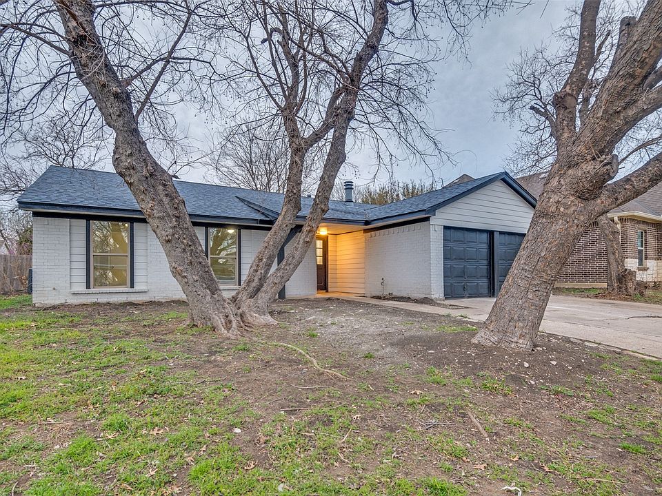 1st image of 2323 Brookdale Dr