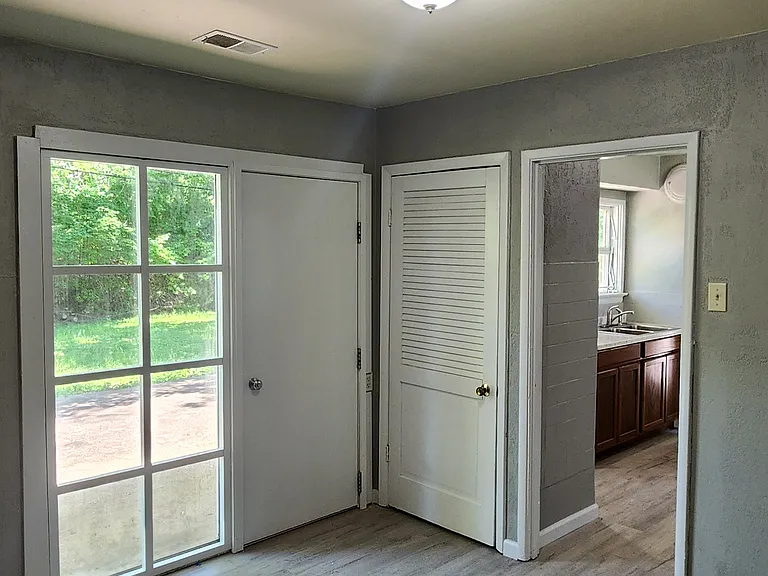1237 Northdale Ave — Photo 5