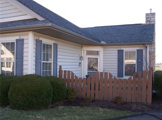 1301 Golf Course Dr, Washington, PA 15301