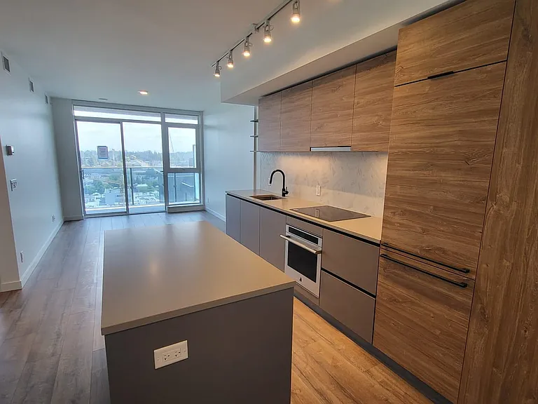 10448 University Dr #17XX — Photo 1