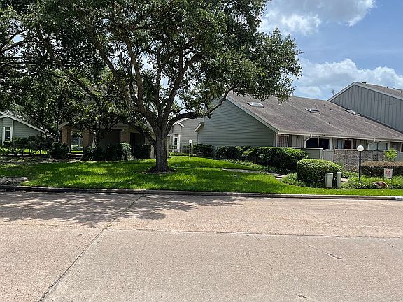 2nd image of 13020 Greenway Chase Ct #3020