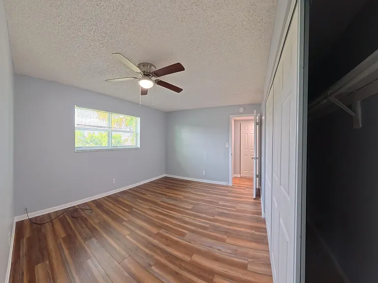 2301 SE 4th St #12 — Photo 25