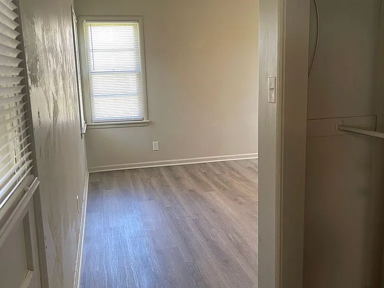 3207 E 29th St — Photo 14