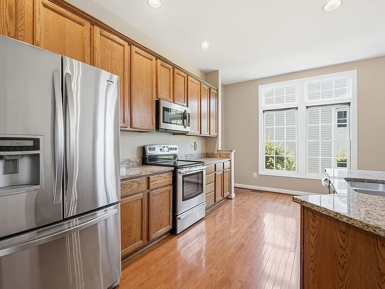 25384 Herring Creek Dr — Photo 10
