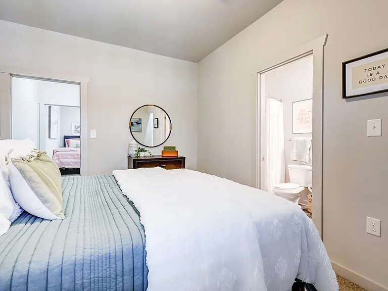 Arlington Cottages and Townhomes-POI-028