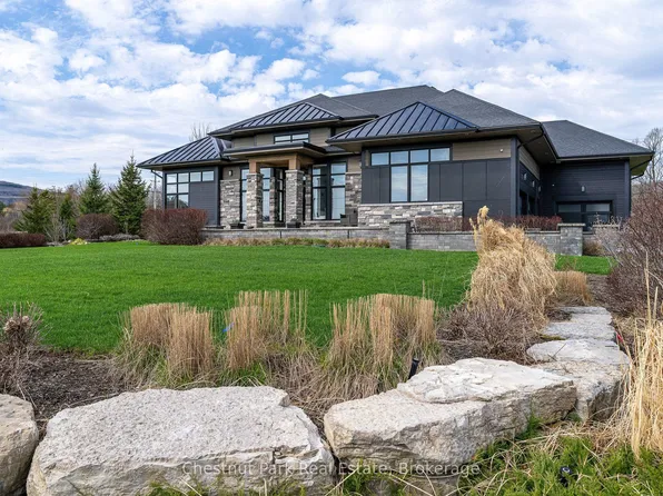 1 Windrose Valley Blvd, Clearview, ON L9Y 0K2