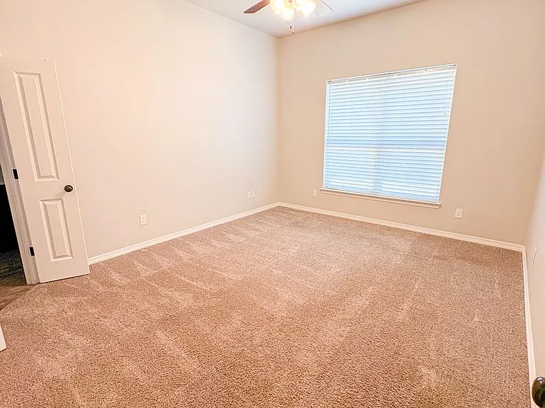 701 Juniper Dr — Photo 14