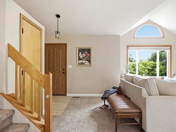 4th image of 4507 Cliffside Ct