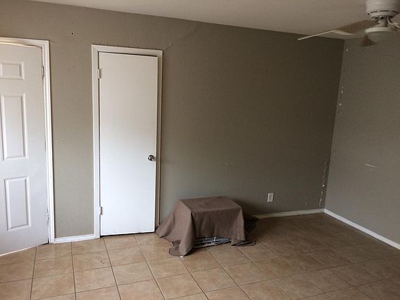 5th image of 1118 San Angelo 2nd Unit In Duplex