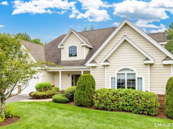 6 Wyeth Drive, Bloomfield, CT 06002