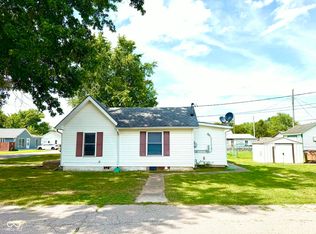 415 Morningside Dr, Columbus, IN 47201