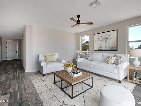 3rd image of 3830 N JUNIPER Drive