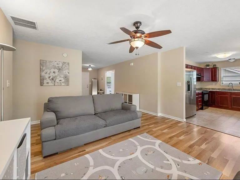 2831 Grackle Ln — Photo 8