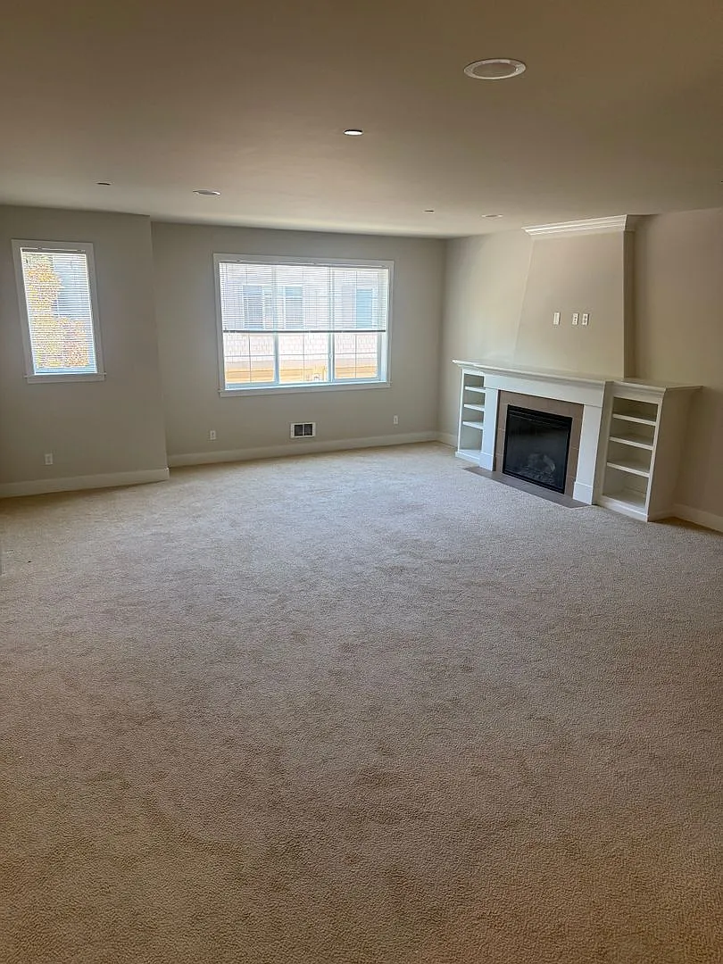 The Montrose Townhomes — Photo 3