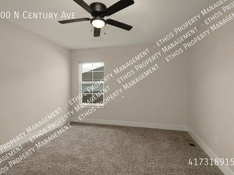 700 N Century Ave — Photo 7