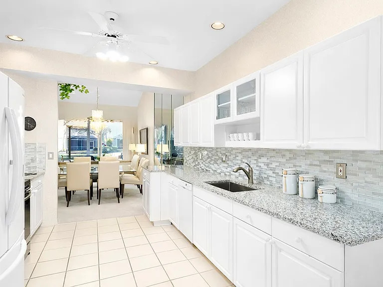 3477 Lake Crest Dr — Photo 9