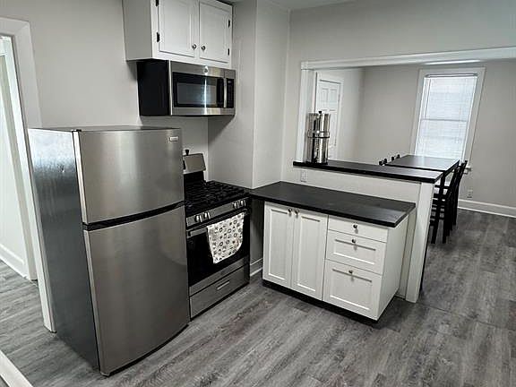 2nd image of 69 Hanford Ave #1