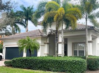 2200 Vardin Pl, Naples, FL 34120