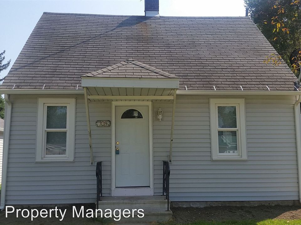 1st image of 704 S 12th St