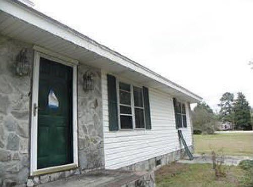 2nd image of 220 Merriweather Dr