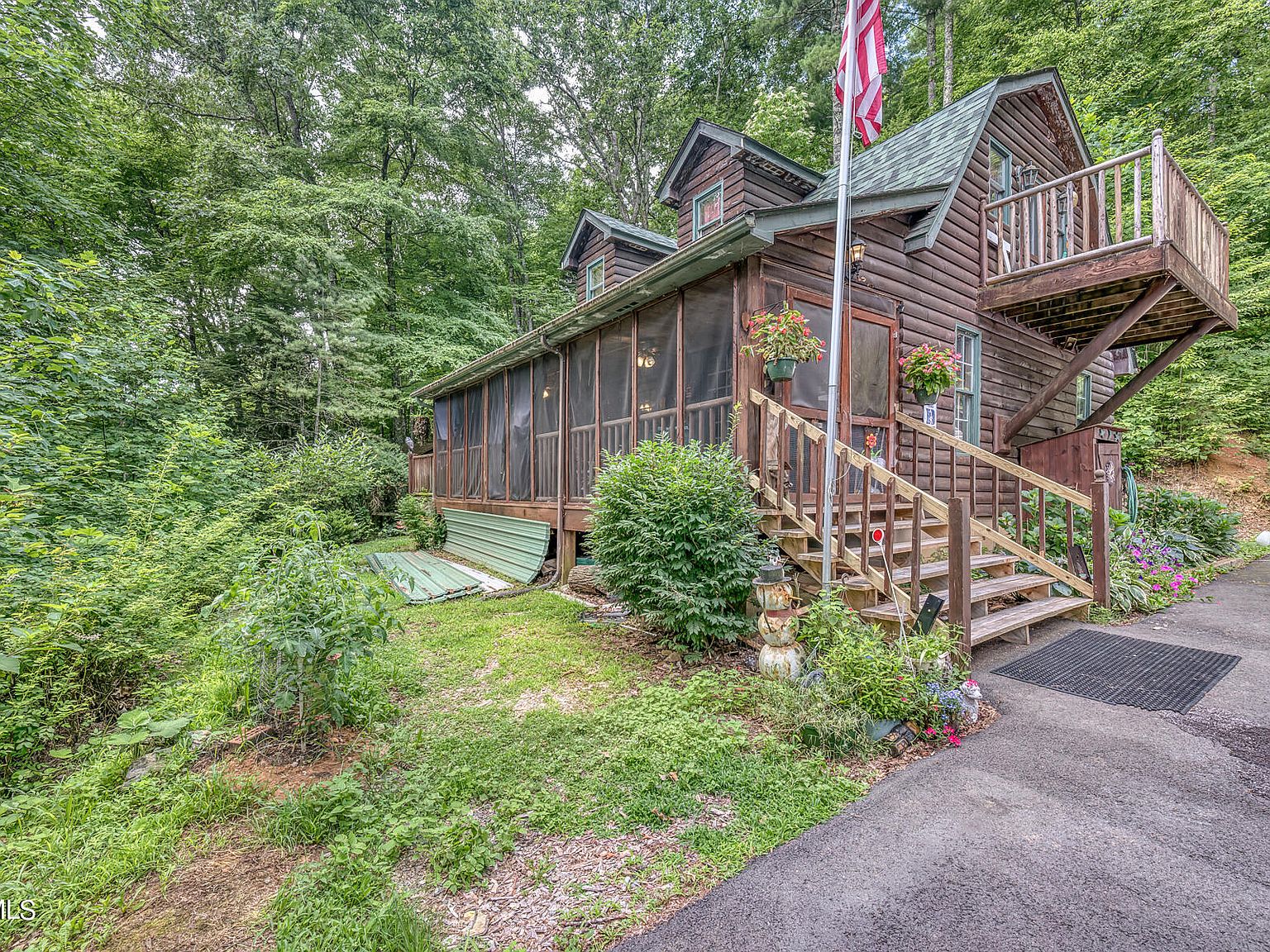 361 Deer Creek Xing, Mountain City, TN 37683 | Zillow