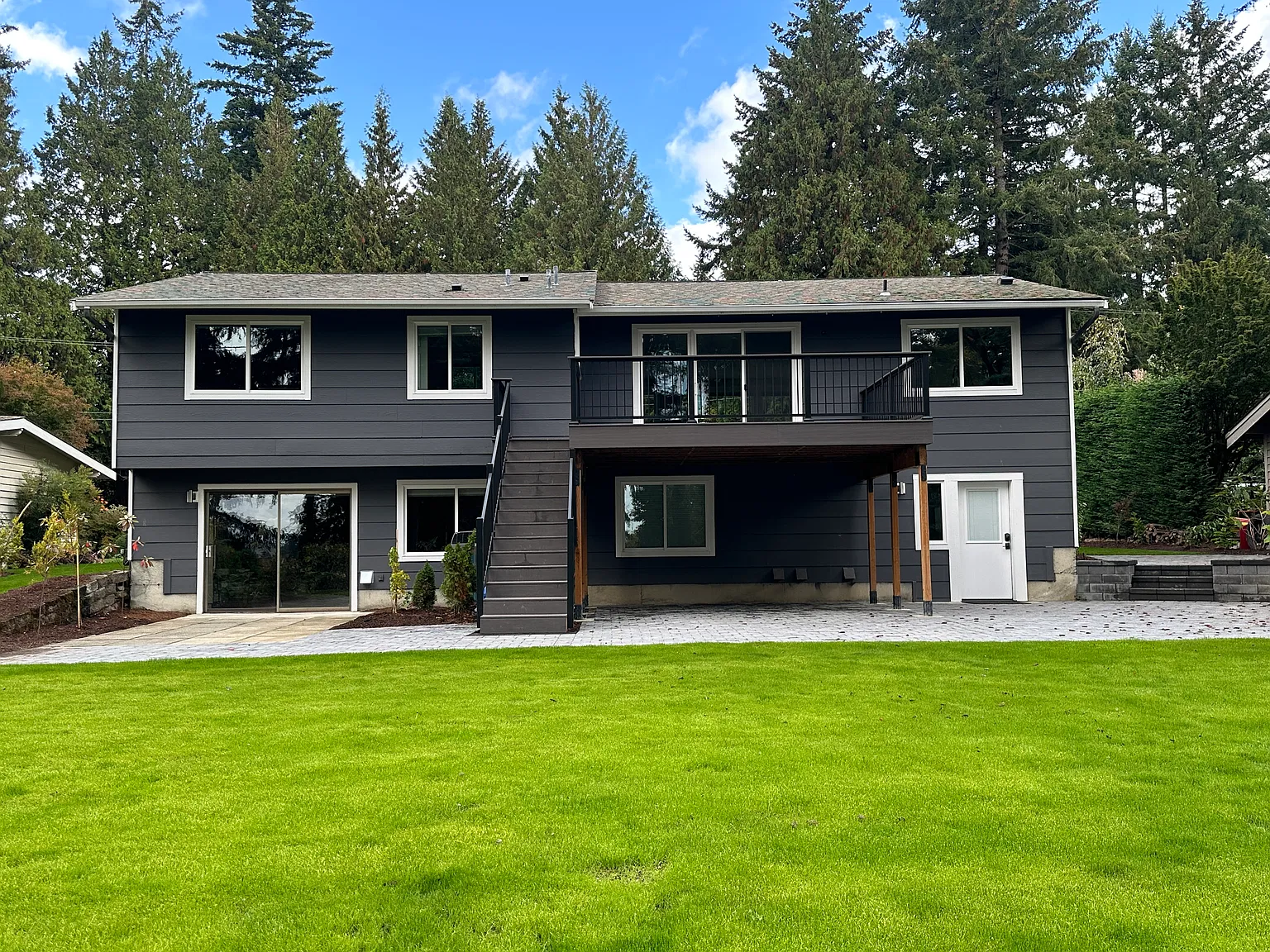 3 bed, 1420 sqft, $4,750 — Photo 4