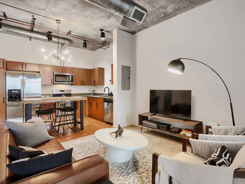 3601 Arapahoe Ave #412