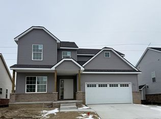 508 Pattan Dr, Wixom, MI 48393