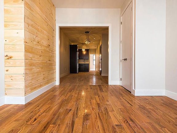 4th image of 285 Irving Ave APT 3R