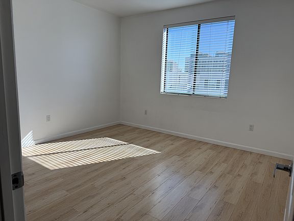 3rd image of 137 W 6th St #St301-301